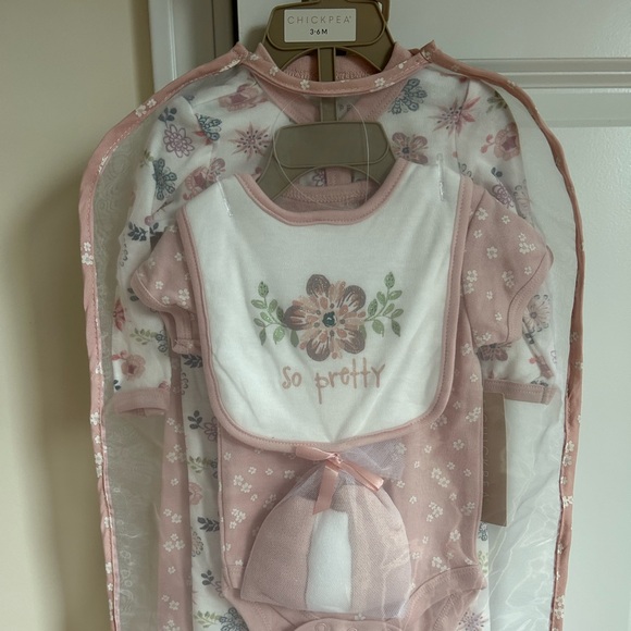 Chickpea So Pretty 7 piece set 3-6m - Picture 1 of 3